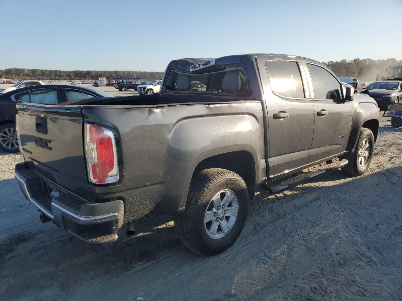 2017 GMC Canyon - Image 3