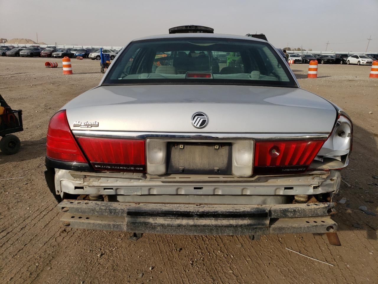 2000 Mercury Grand Marquis Gs VIN: 2MEFM74W2YX610726 Lot: 77758274