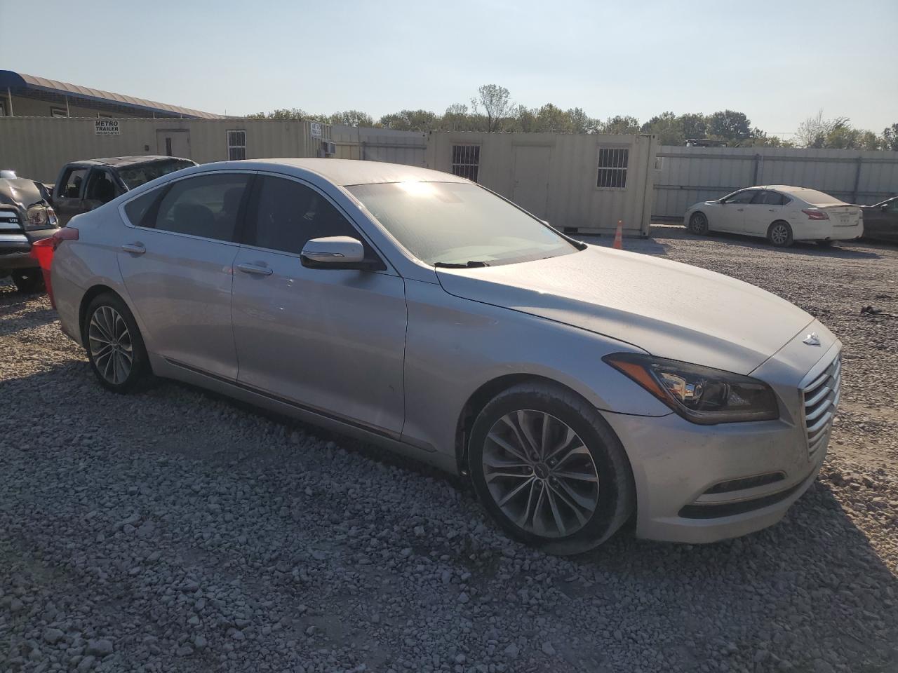 VIN KMHGN4JE5GU120392 2016 HYUNDAI GENESIS no.4