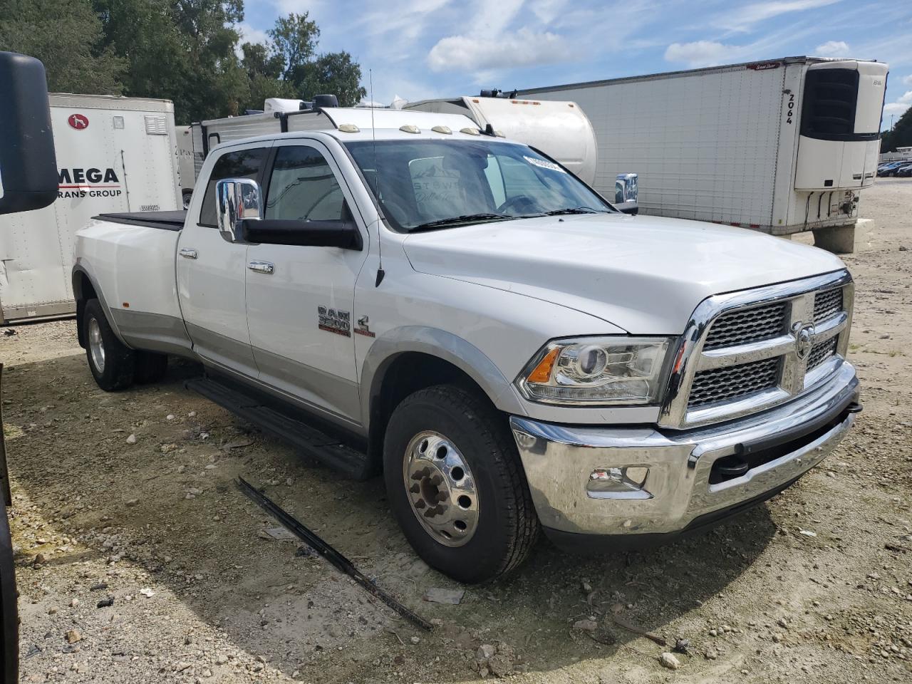 3C63RPJLXFG609676 2015 Ram 3500 Laramie