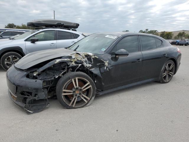 2013 Porsche Panamera 2