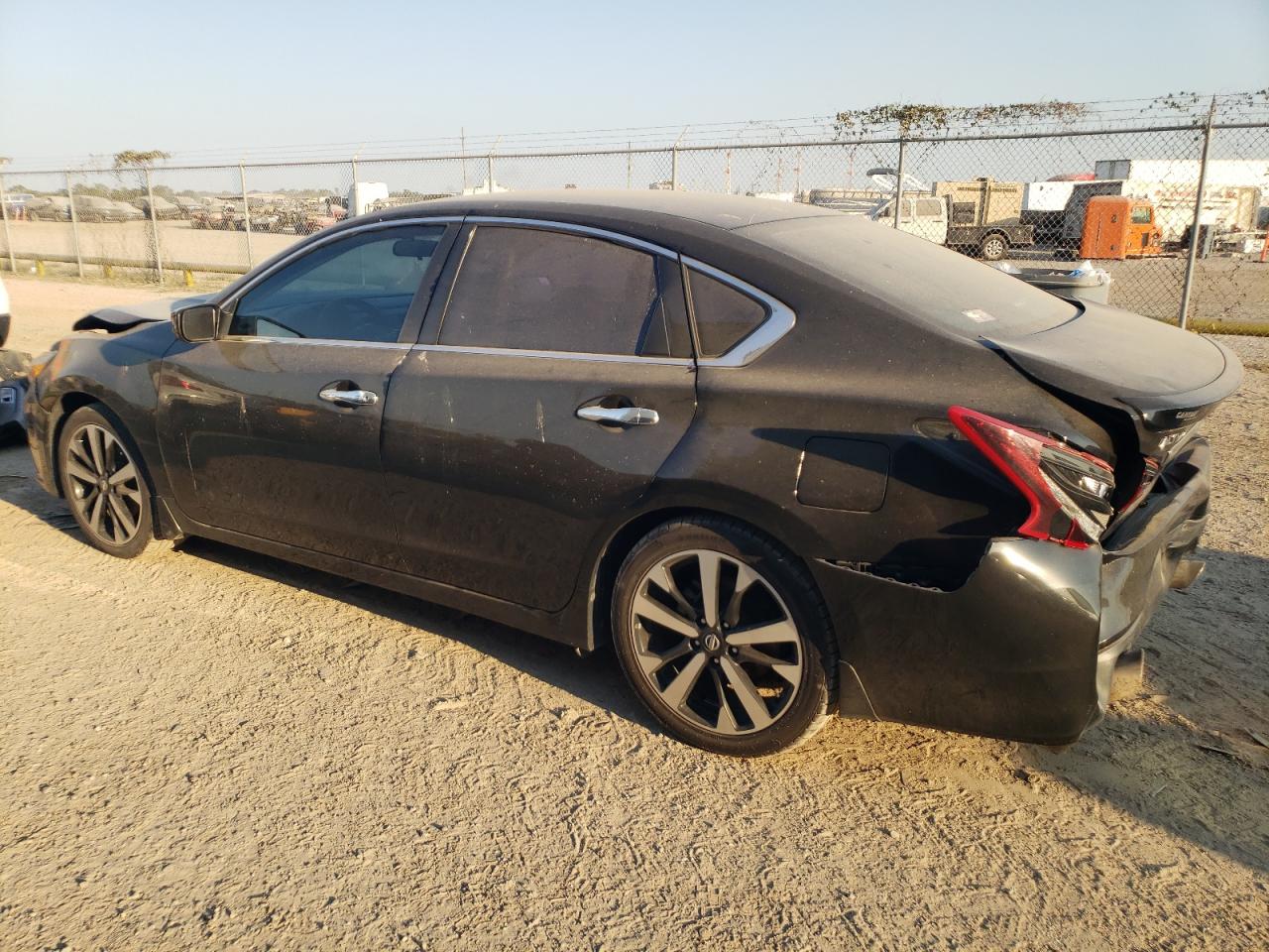 1N4AL3AP3JC284299 2018 Nissan Altima 2.5