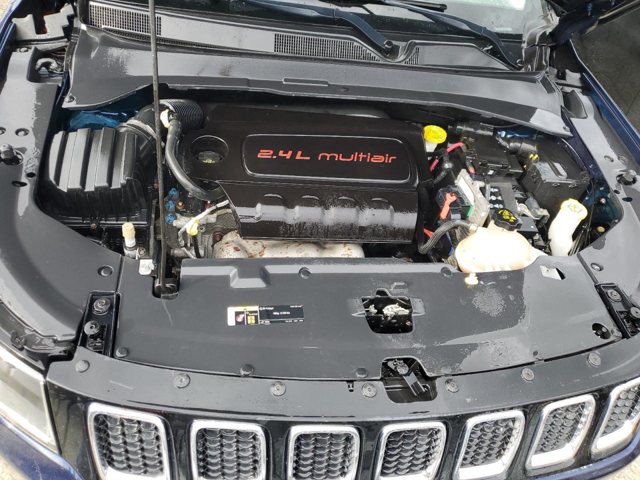 2018 Jeep Compass - Image 12