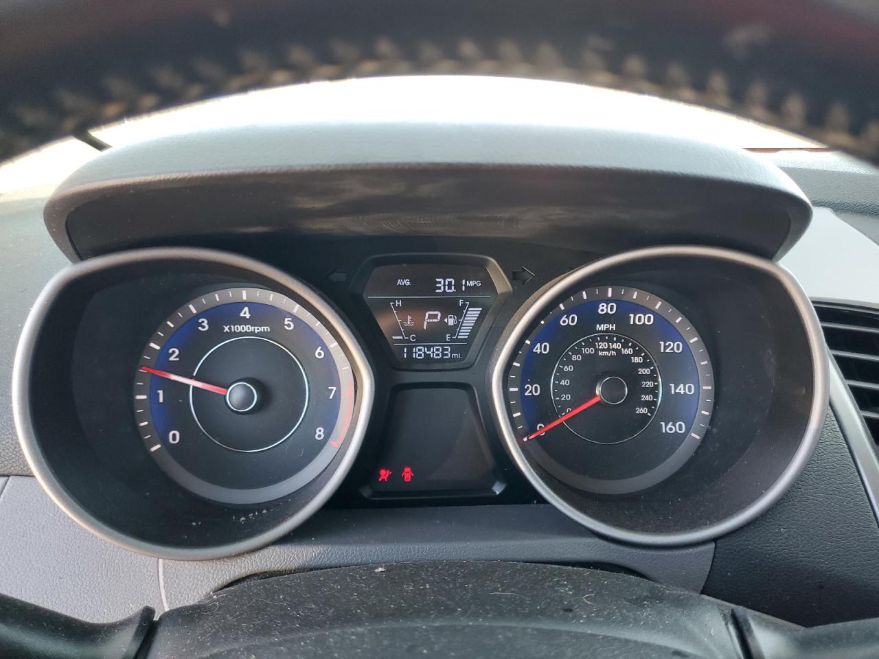 2015 Hyundai Elantra - Image 9