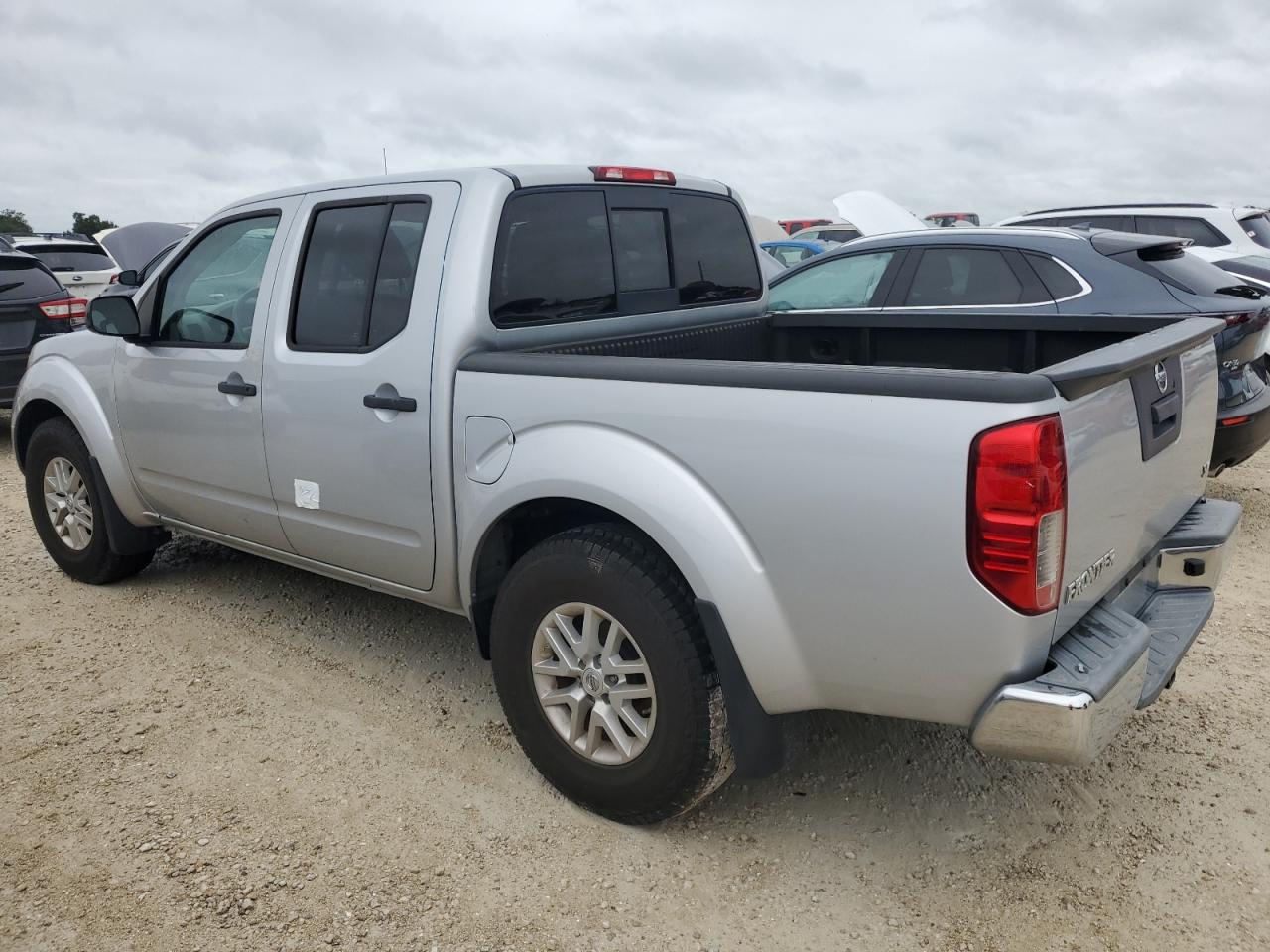 1N6AD0ER7KN710788 2019 NISSAN NAVARA - Image 2