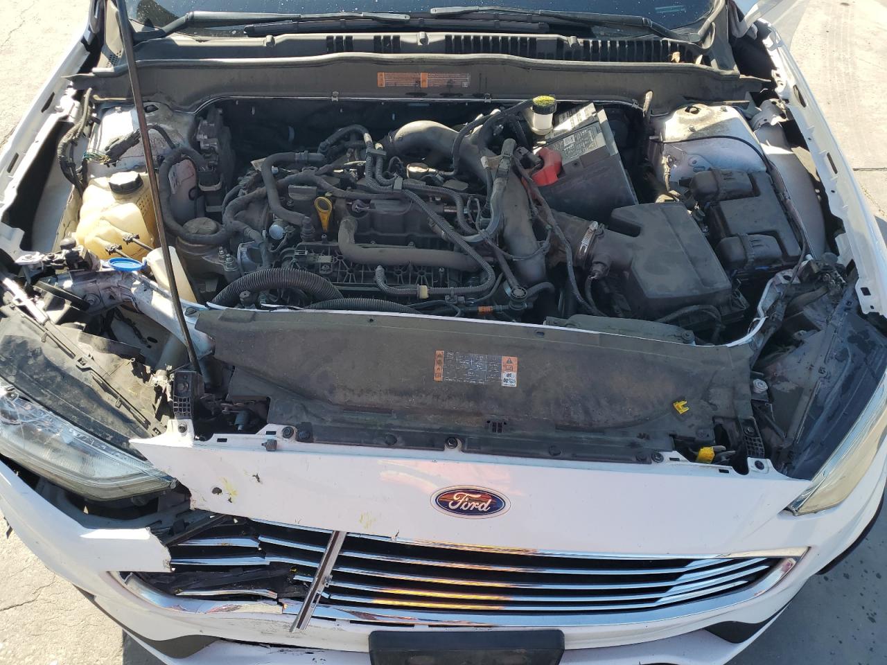 2020 Ford Fusion - Image 11