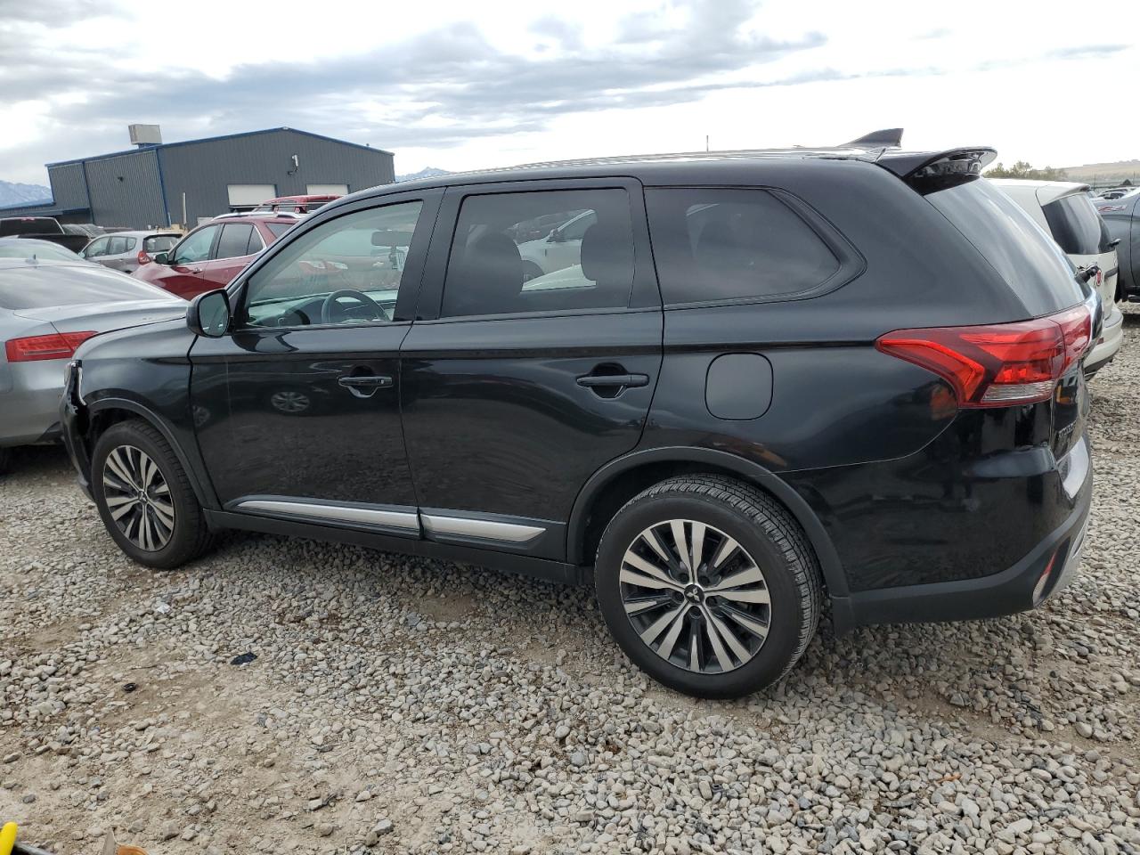 VIN JA4AZ3A32KJ000478 2019 MITSUBISHI OUTLANDER no.2