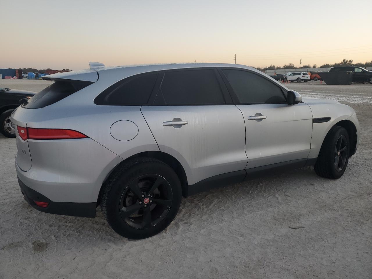 2017 Jaguar F-Pace - Image 3