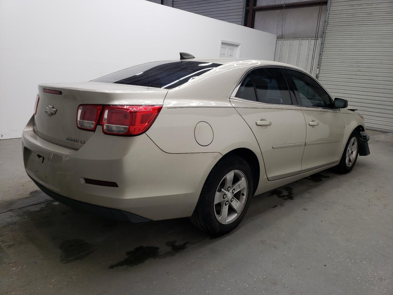2015 Chevrolet Malibu - Image 3