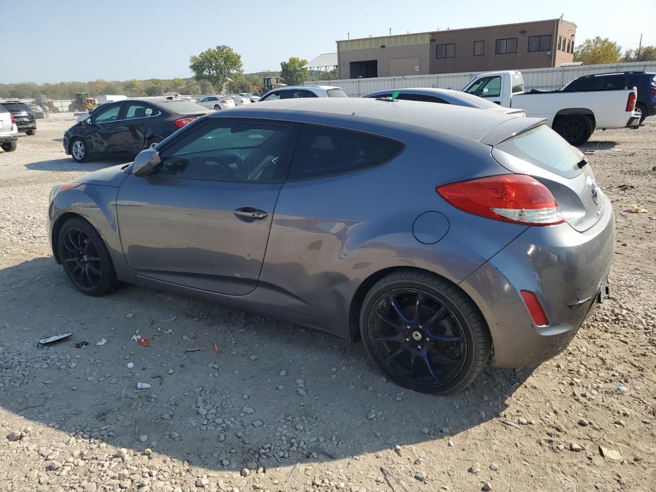 2013 Hyundai Veloster - Image 2
