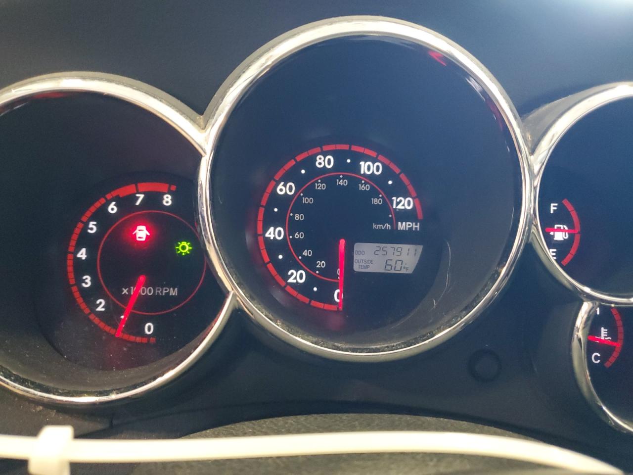 2005 Pontiac Vibe - Image 9