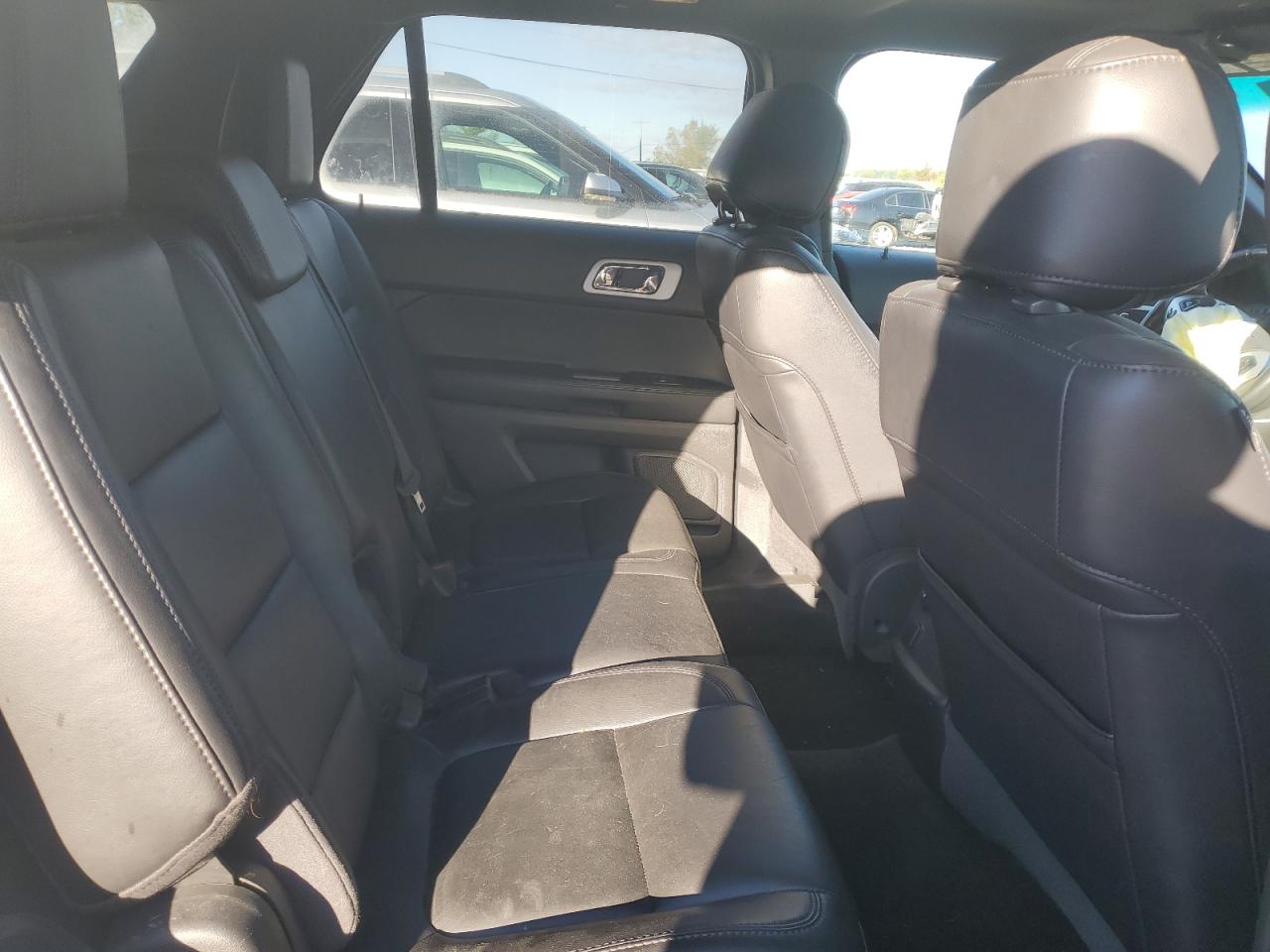 2013 Ford Explorer - Image 11