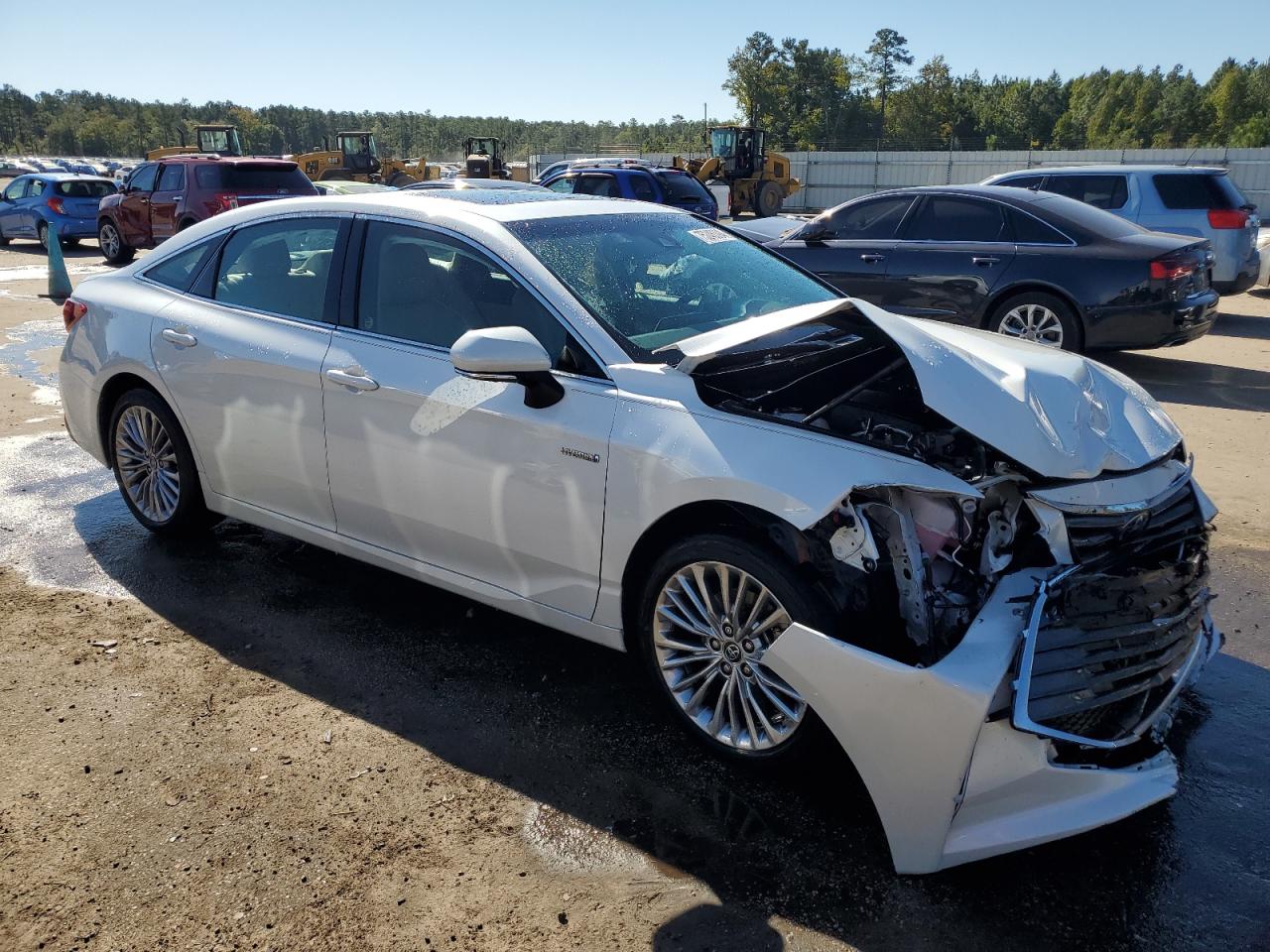 2019 Toyota Avalon - Image 4