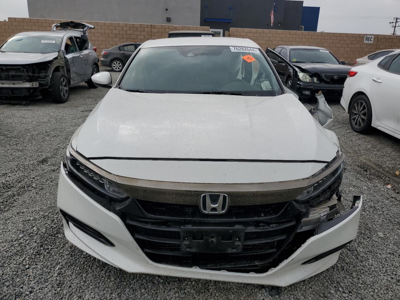 1HGCV1F33JA262744 2018 Honda Accord Sport