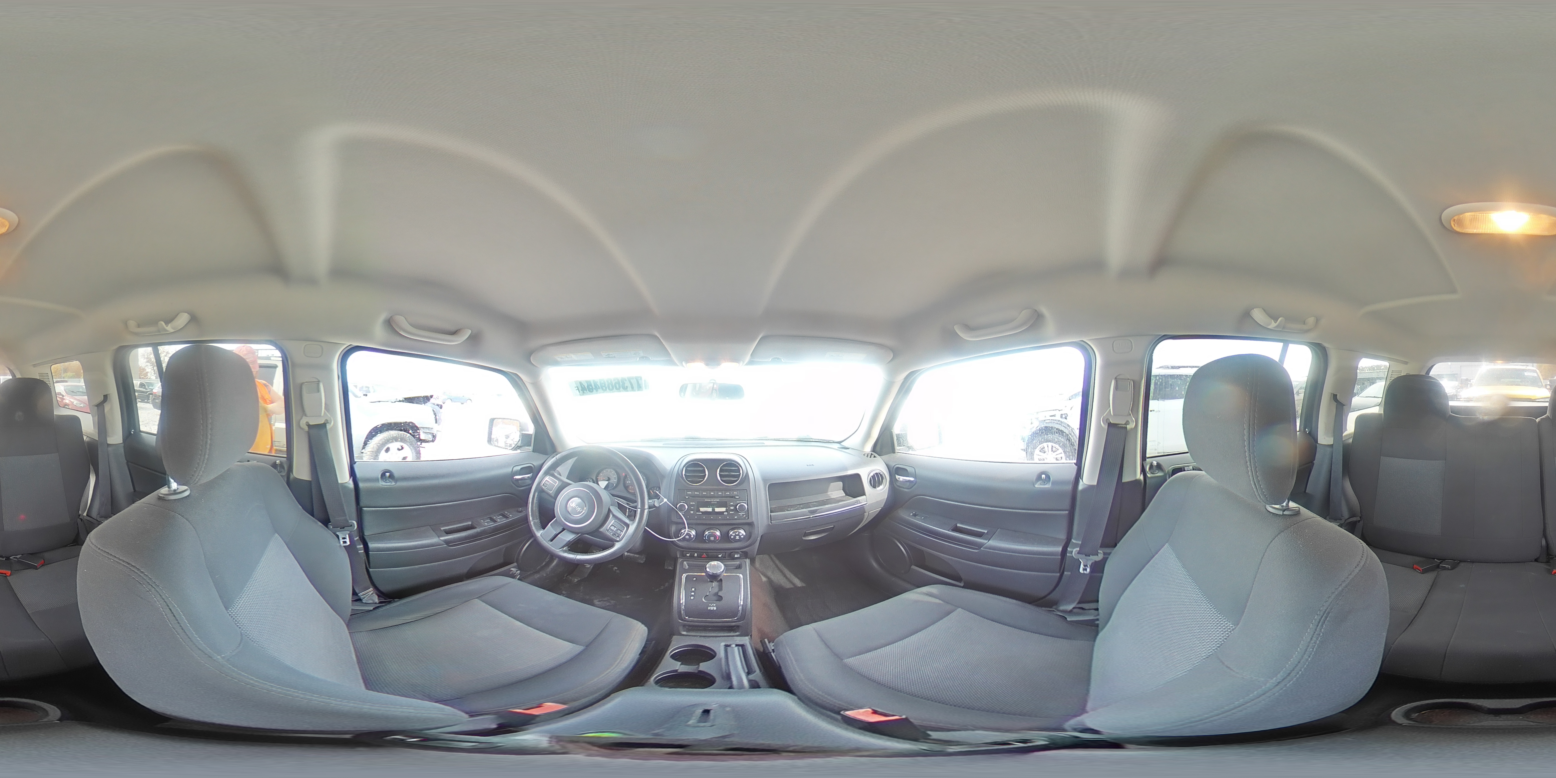 2014 Jeep Liberty (Patriot) - Image 15