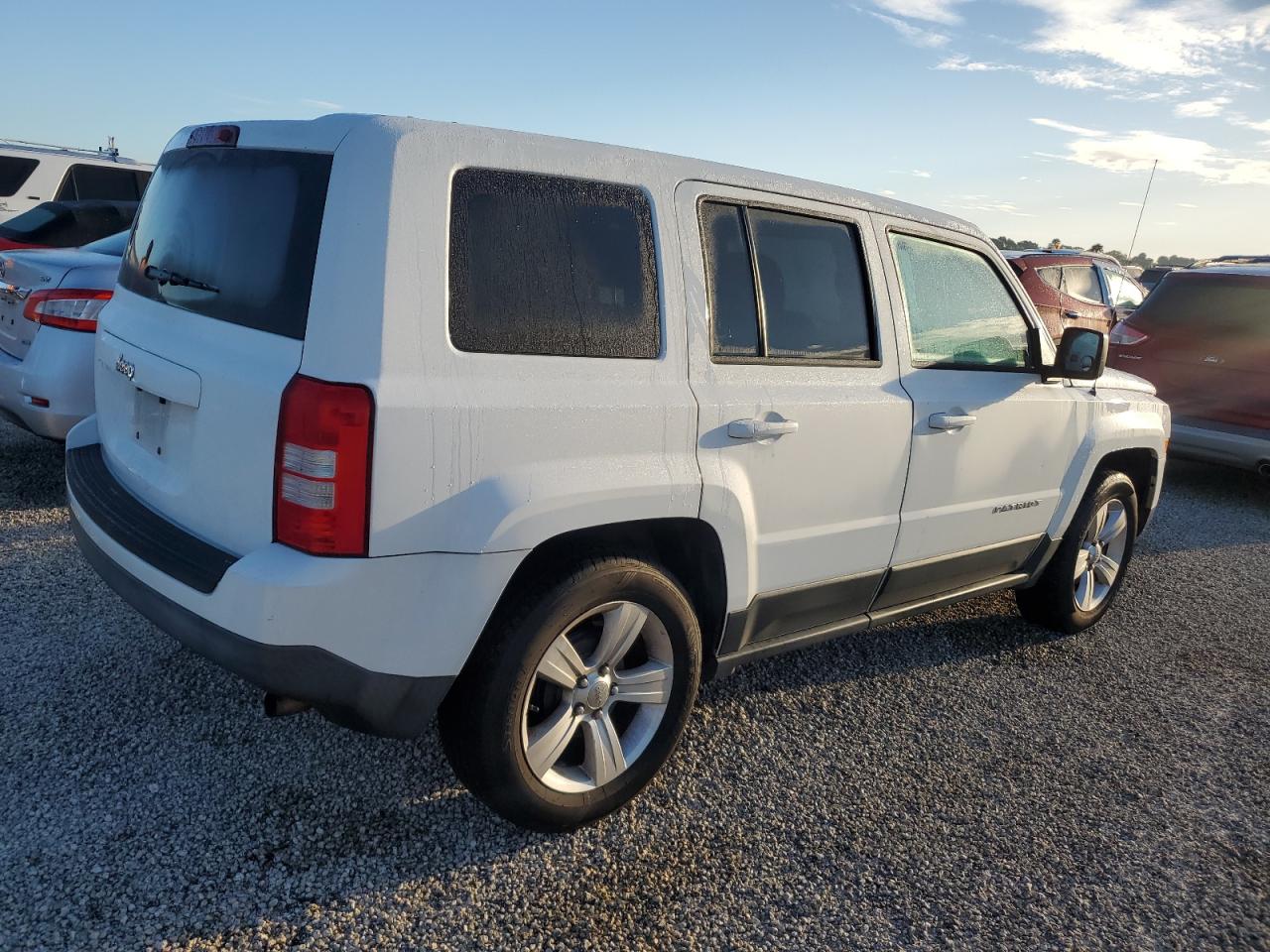 VIN 1C4NJPBB9FD400604 2015 JEEP PATRIOT no.3