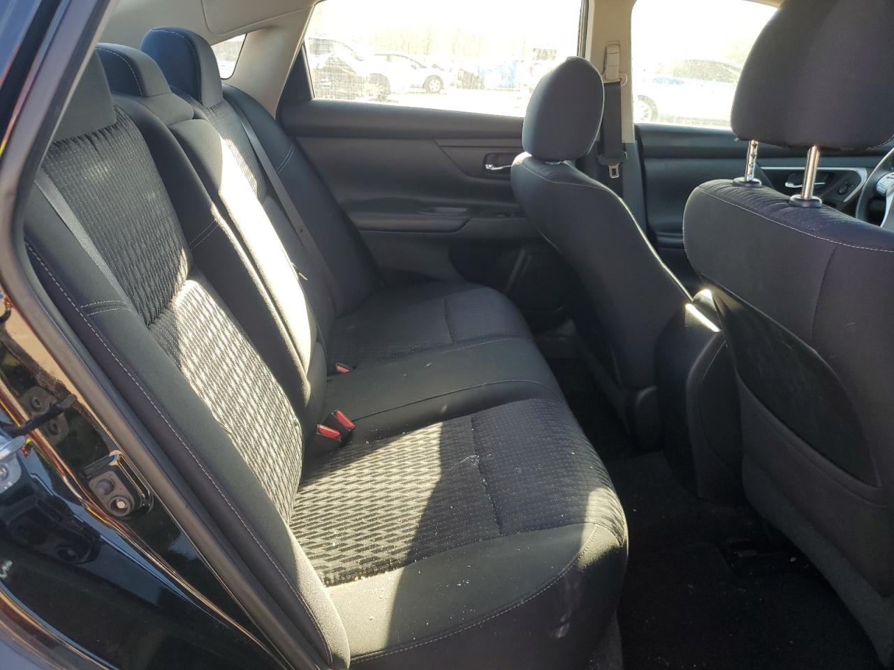 2016 Nissan Altima - Image 10