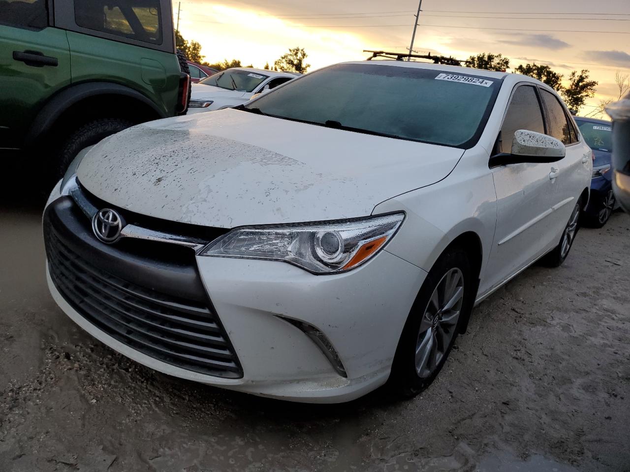 4T1BF1FK8HU770615 2017 TOYOTA CAMRY - Image 1