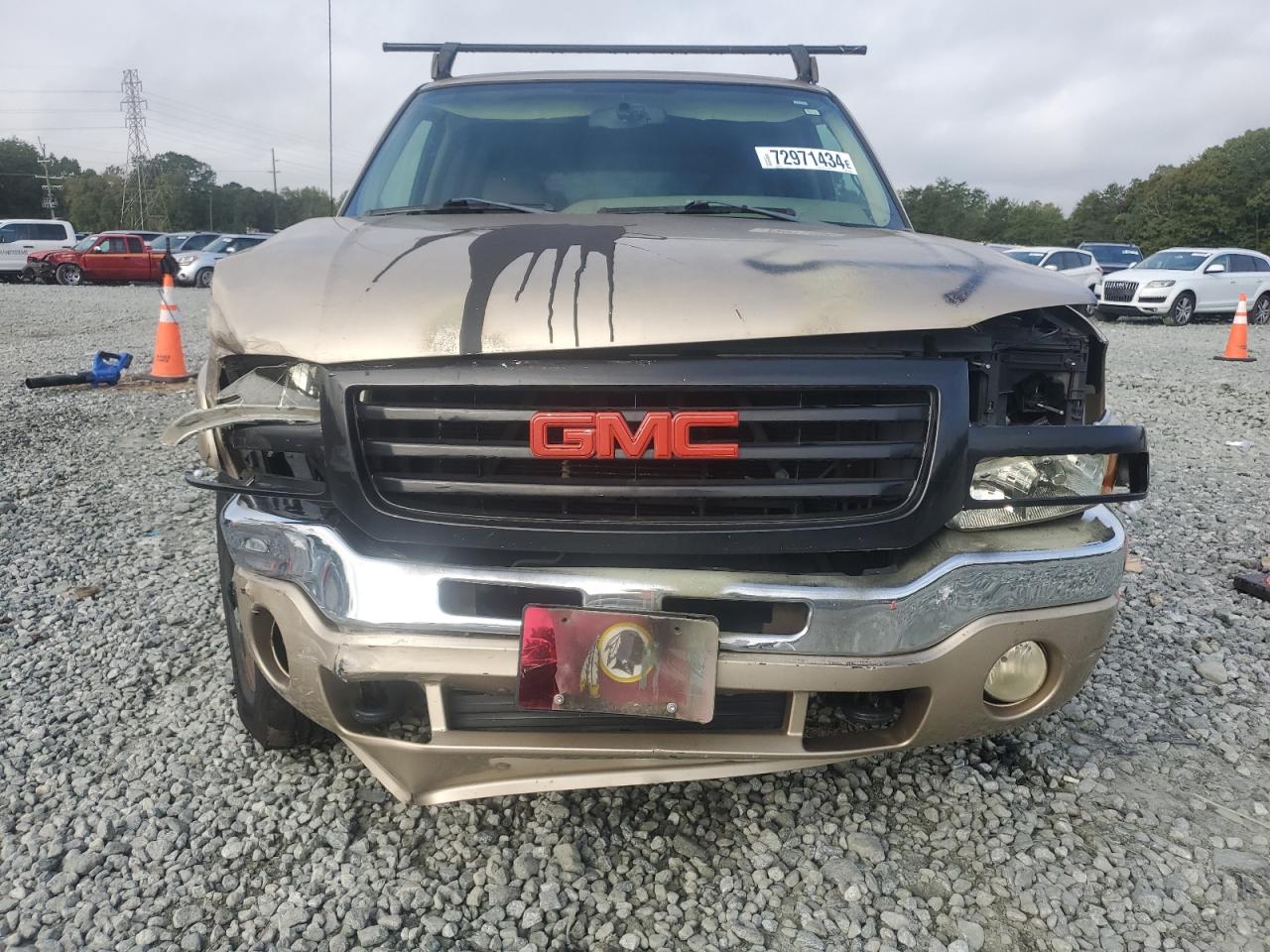 2004 GMC Sierra - Image 5