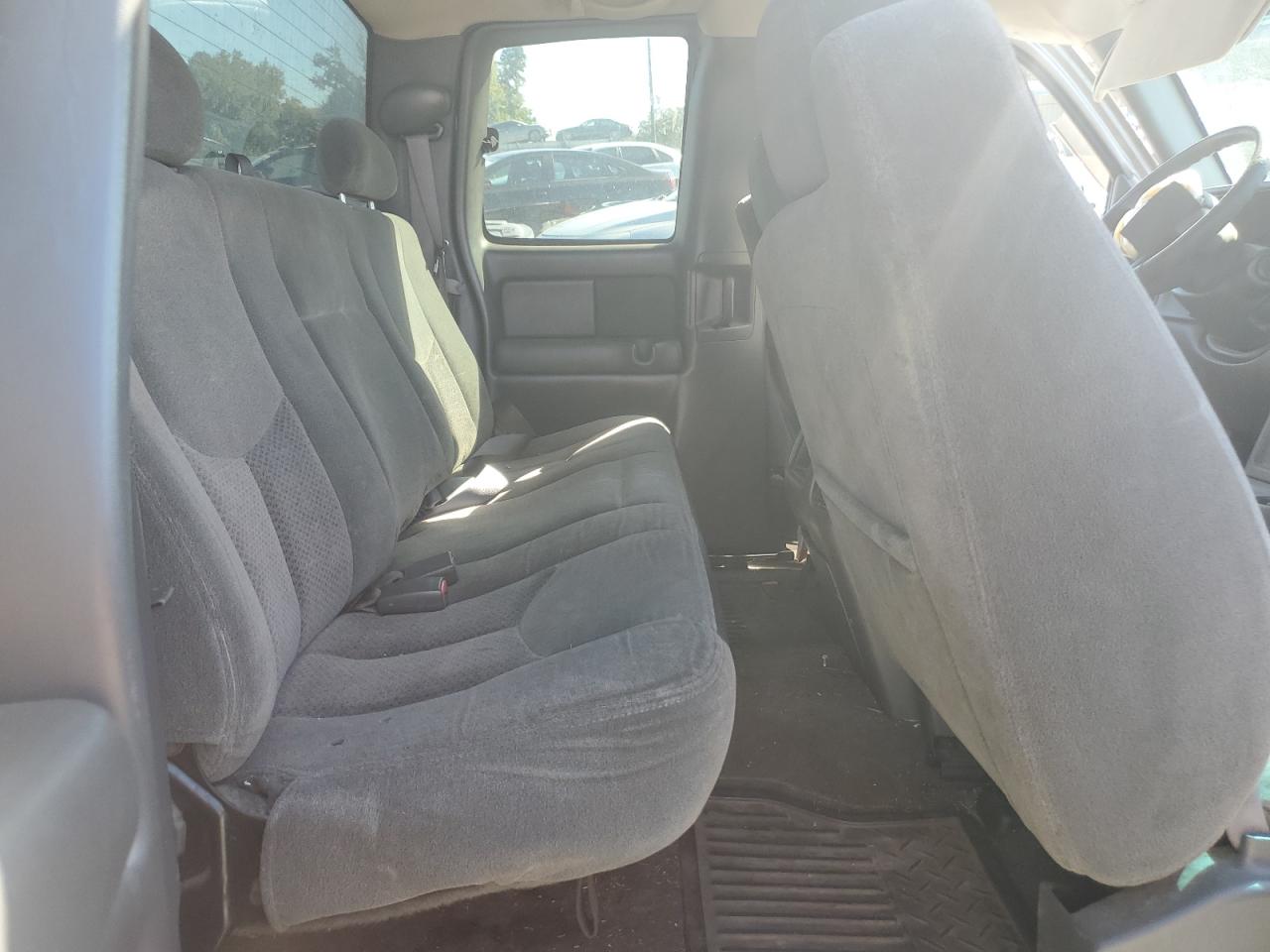 2003 Chevrolet Silverado K2500 Heavy Duty VIN: 1GCHK29183E114839 Lot: 76137474