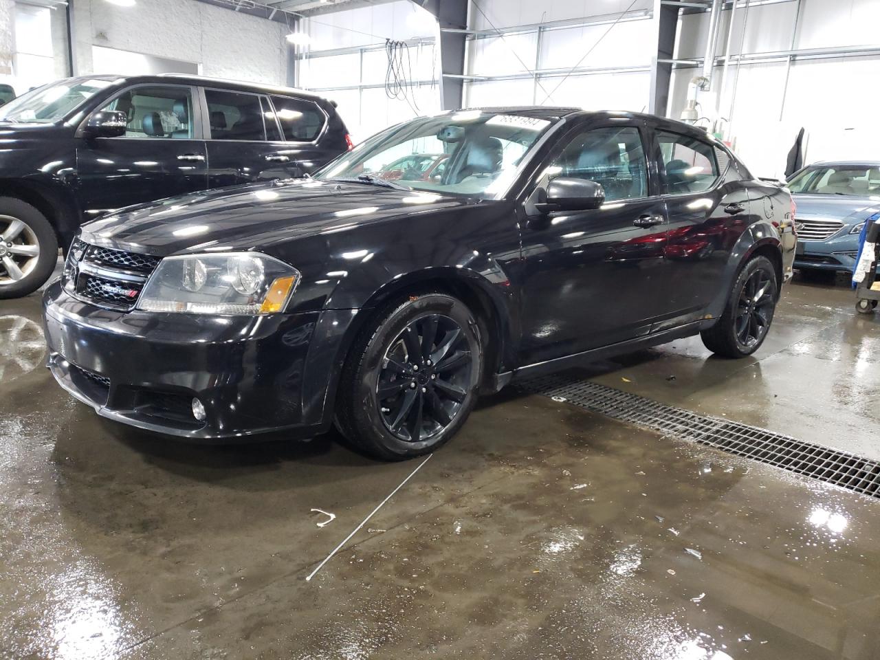 2013 Dodge Avenger - Image 1