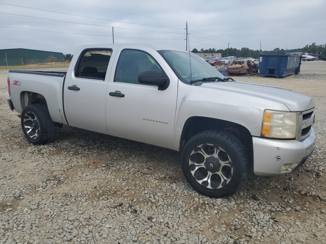 2010 Chevrolet Silverado - Image 4