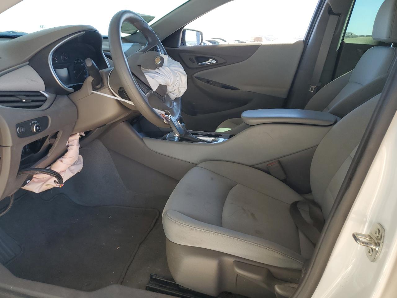 2023 Chevrolet Malibu - Image 7