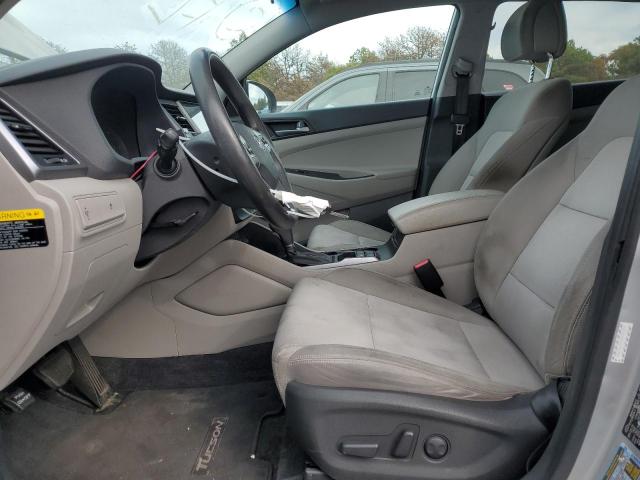  HYUNDAI TUCSON 2016 Серебристый