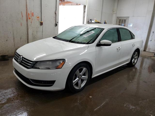  VOLKSWAGEN PASSAT 2014 Белый