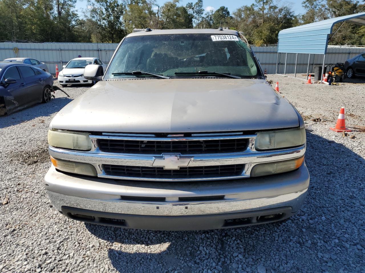2004 Chevrolet Suburban - Image 5