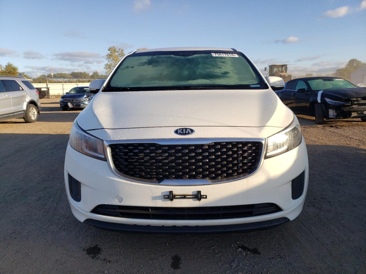 VIN KNDMB5C12H6228877 2017 KIA All Models no.5