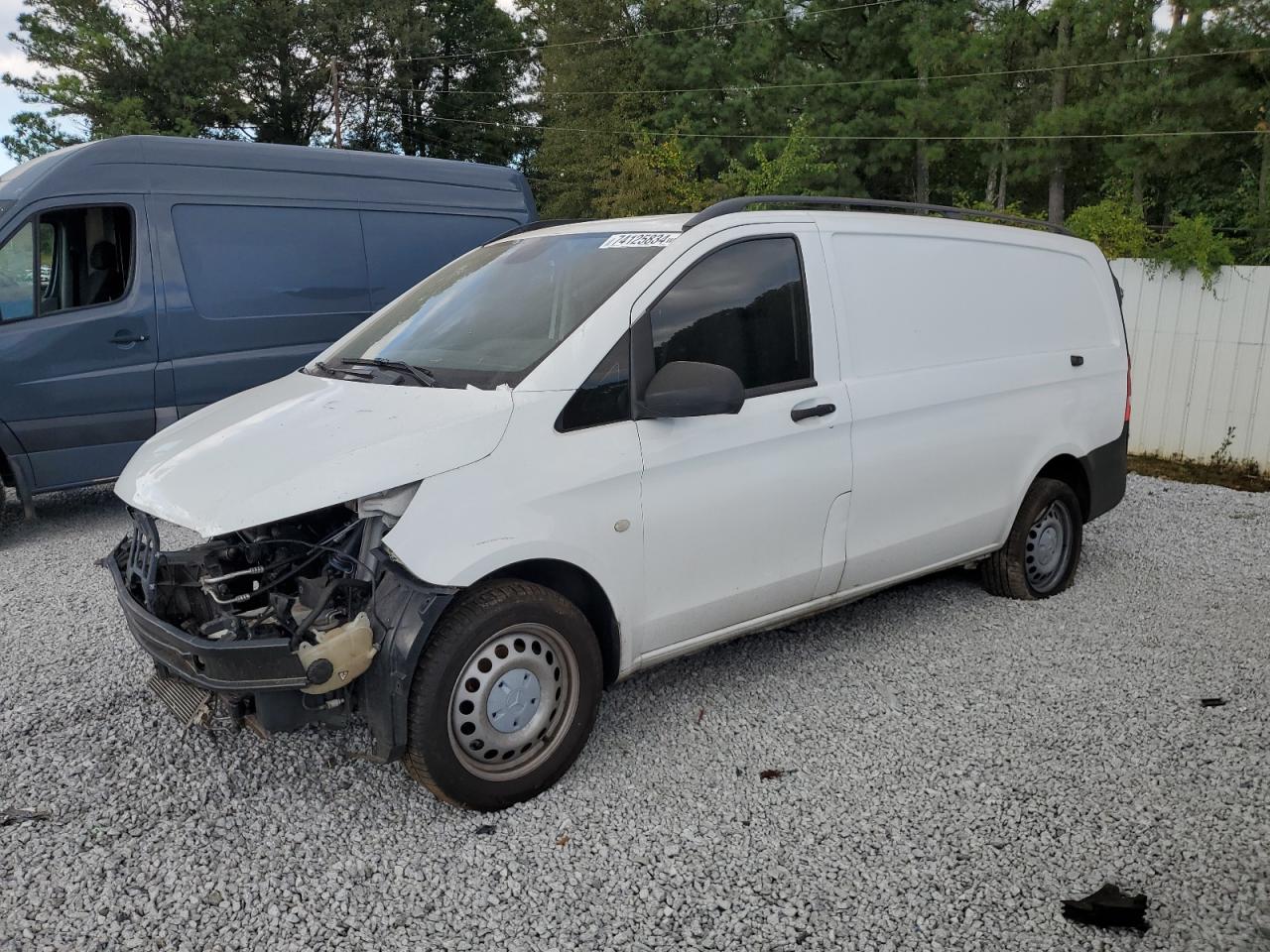 2016 MERCEDES-BENZ METRIS