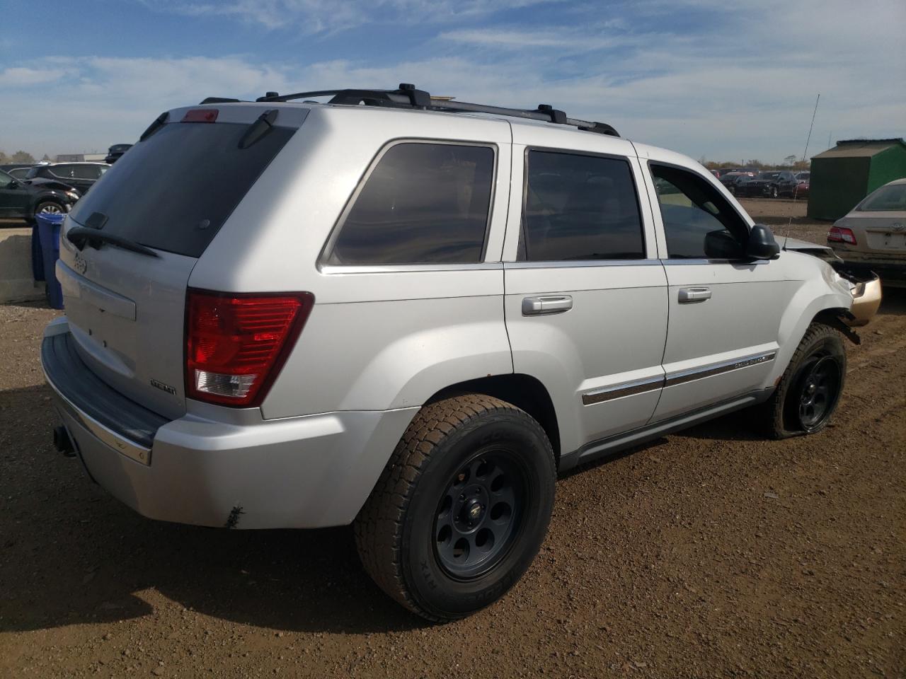 2007 Jeep Grand Cherokee - Image 3