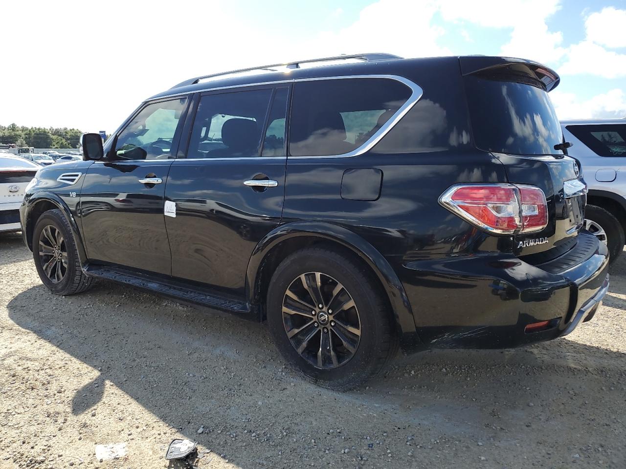 2019 Nissan Armada - Image 2