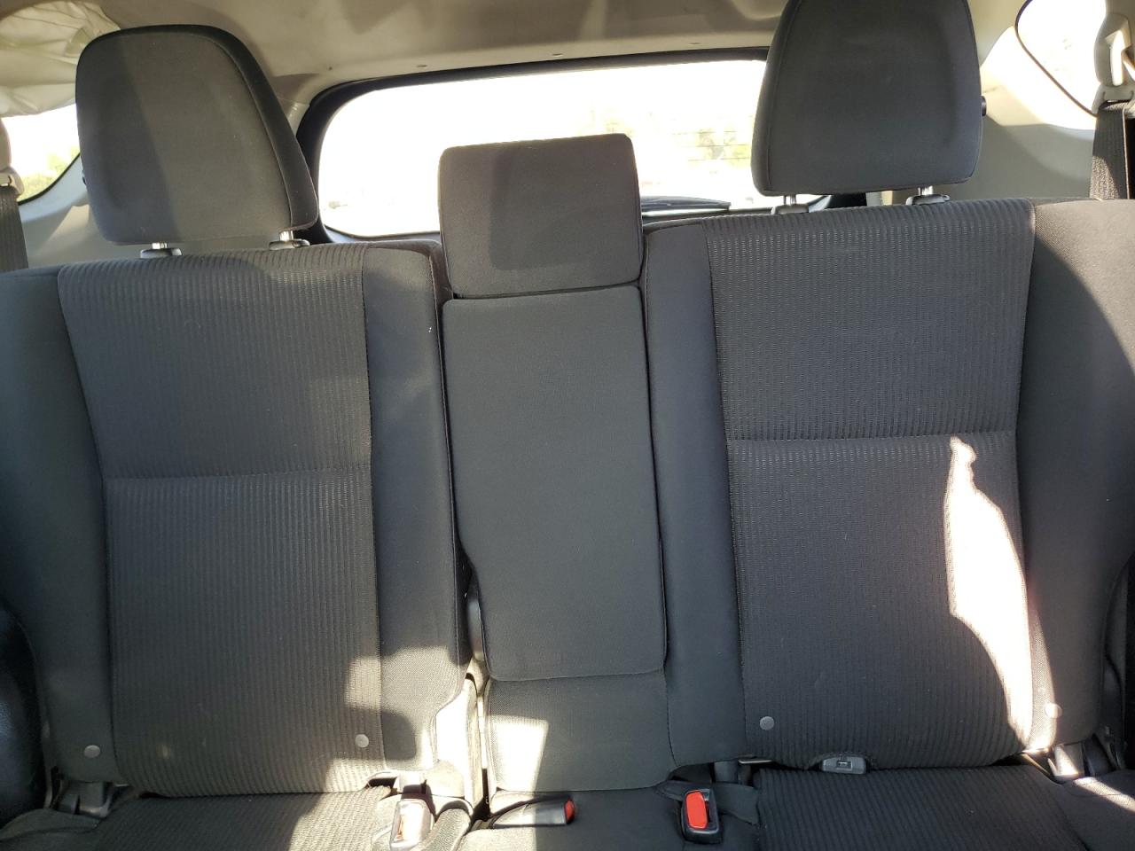 JTMZFREV2JJ208925 2018 Toyota Rav4 Le