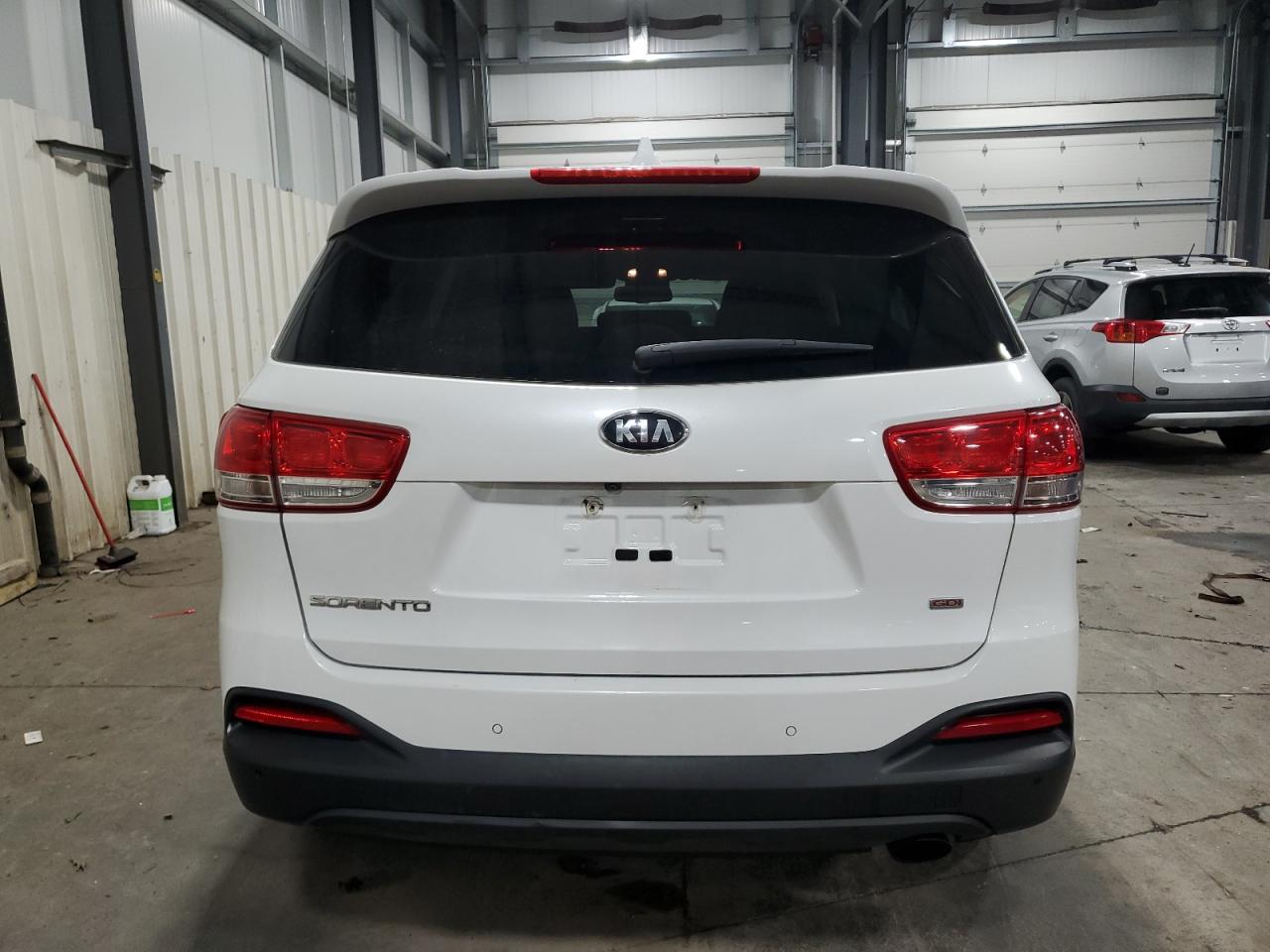 2016 Kia Sorento Lx VIN: 5XYPGDA36GG170992 Lot: 74081134