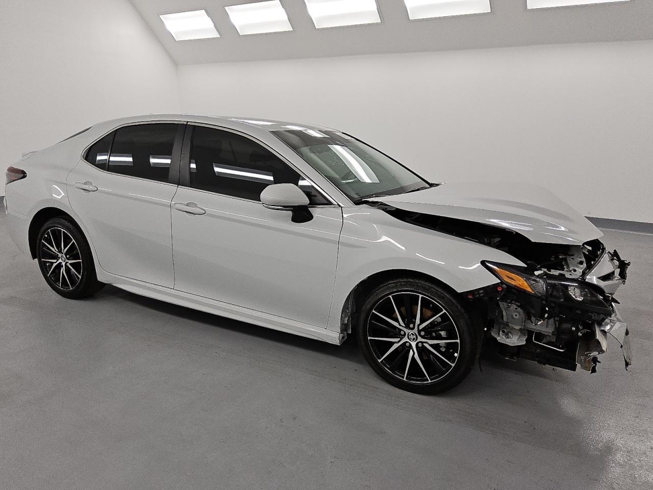 2024 Toyota Camry - Image 4