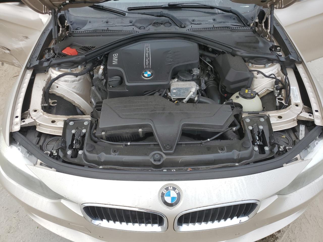 2015 BMW 320 I VIN: WBA3B1G57FNT04725 Lot: 77336694