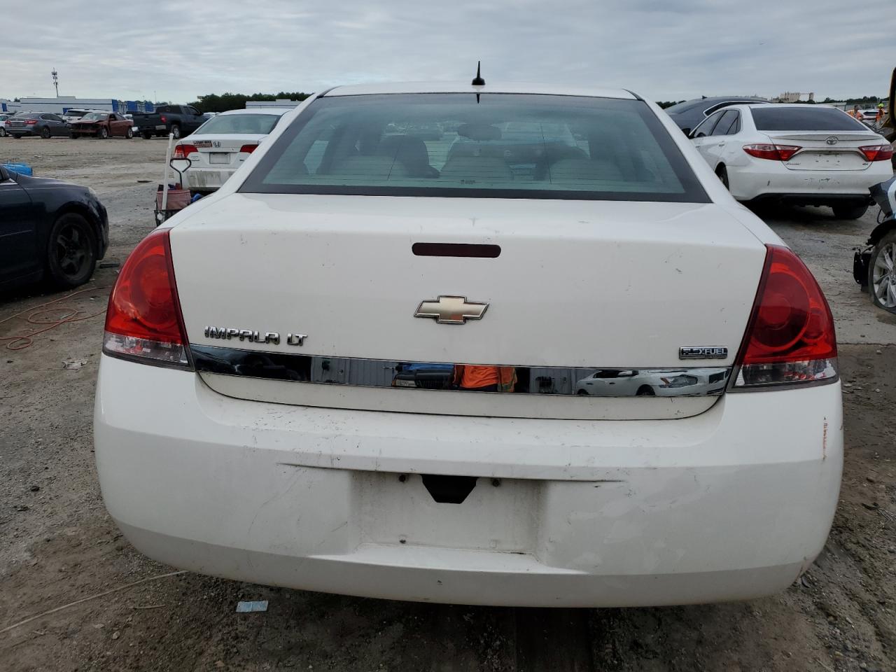 2G1WT58K089283725 2008 Chevrolet Impala Lt