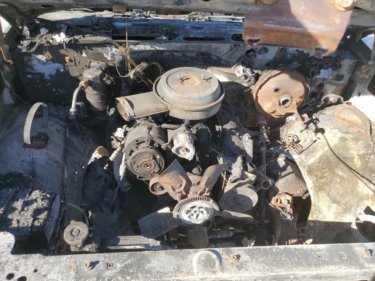 1994 Chevrolet GMT-400 - Image 11