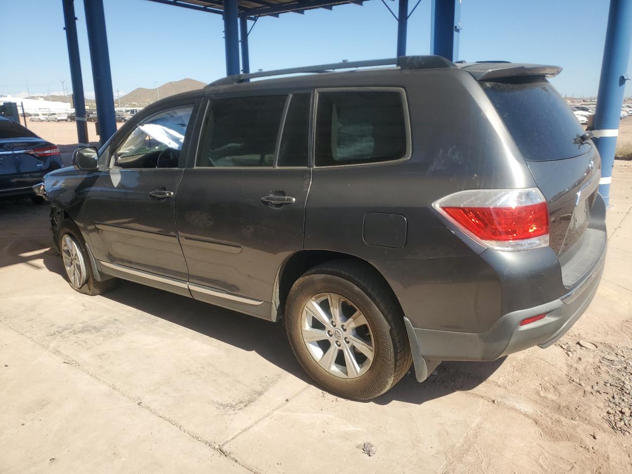 2011 Toyota Highlander - Image 2