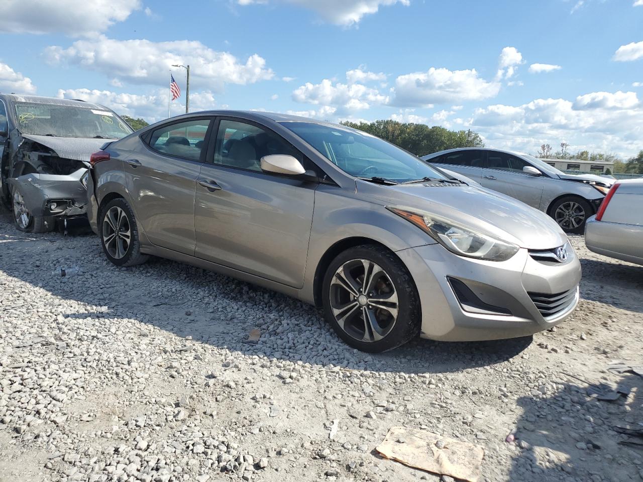 2015 Hyundai Elantra - Image 4