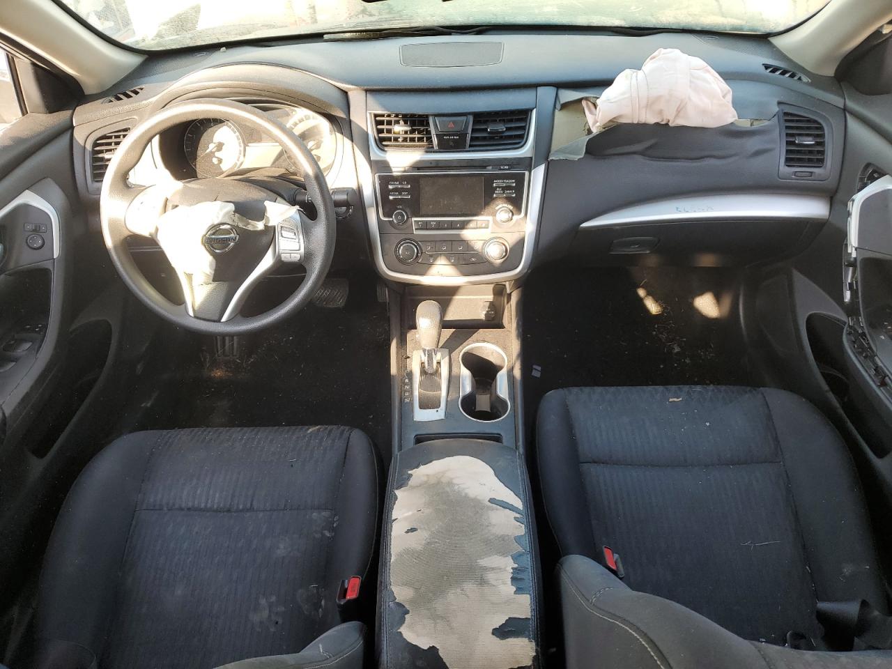 2018 Nissan Altima - Image 8
