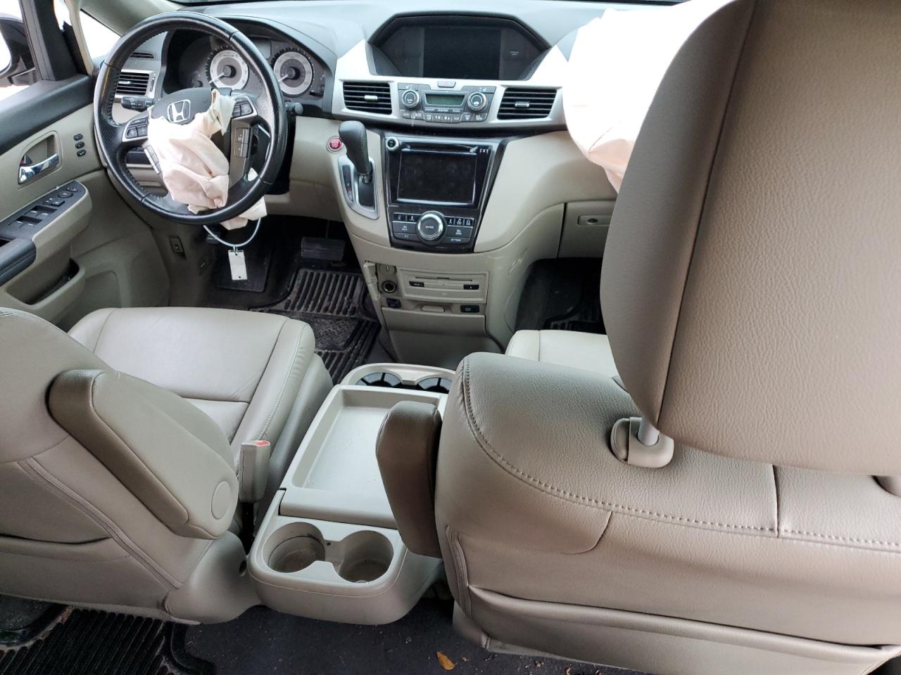 2016 Honda Odyssey - Image 8