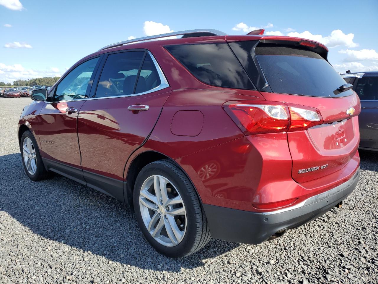 2020 Chevrolet Equinox - Image 2