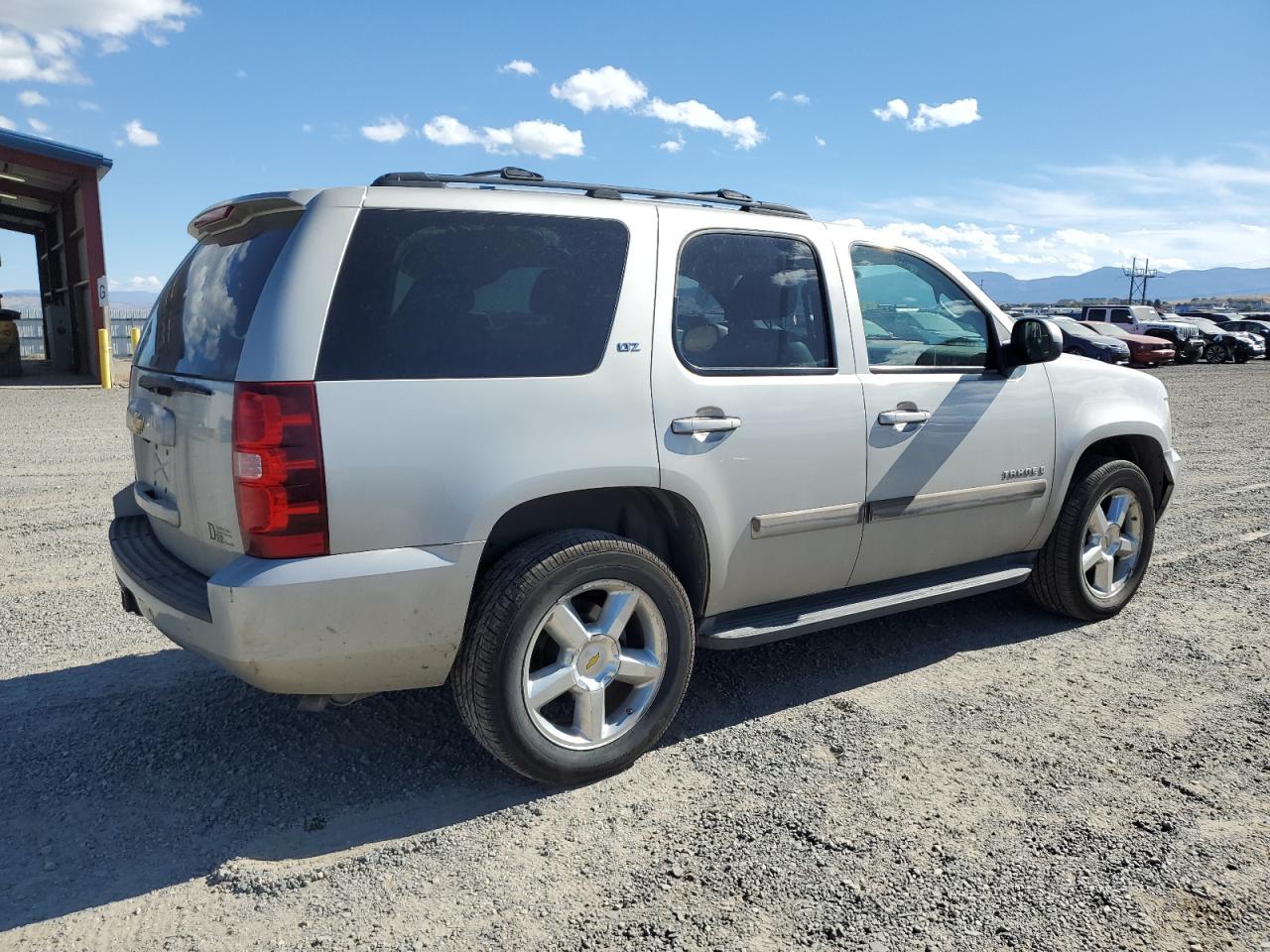 2007 Chevrolet Tahoe - Image 3