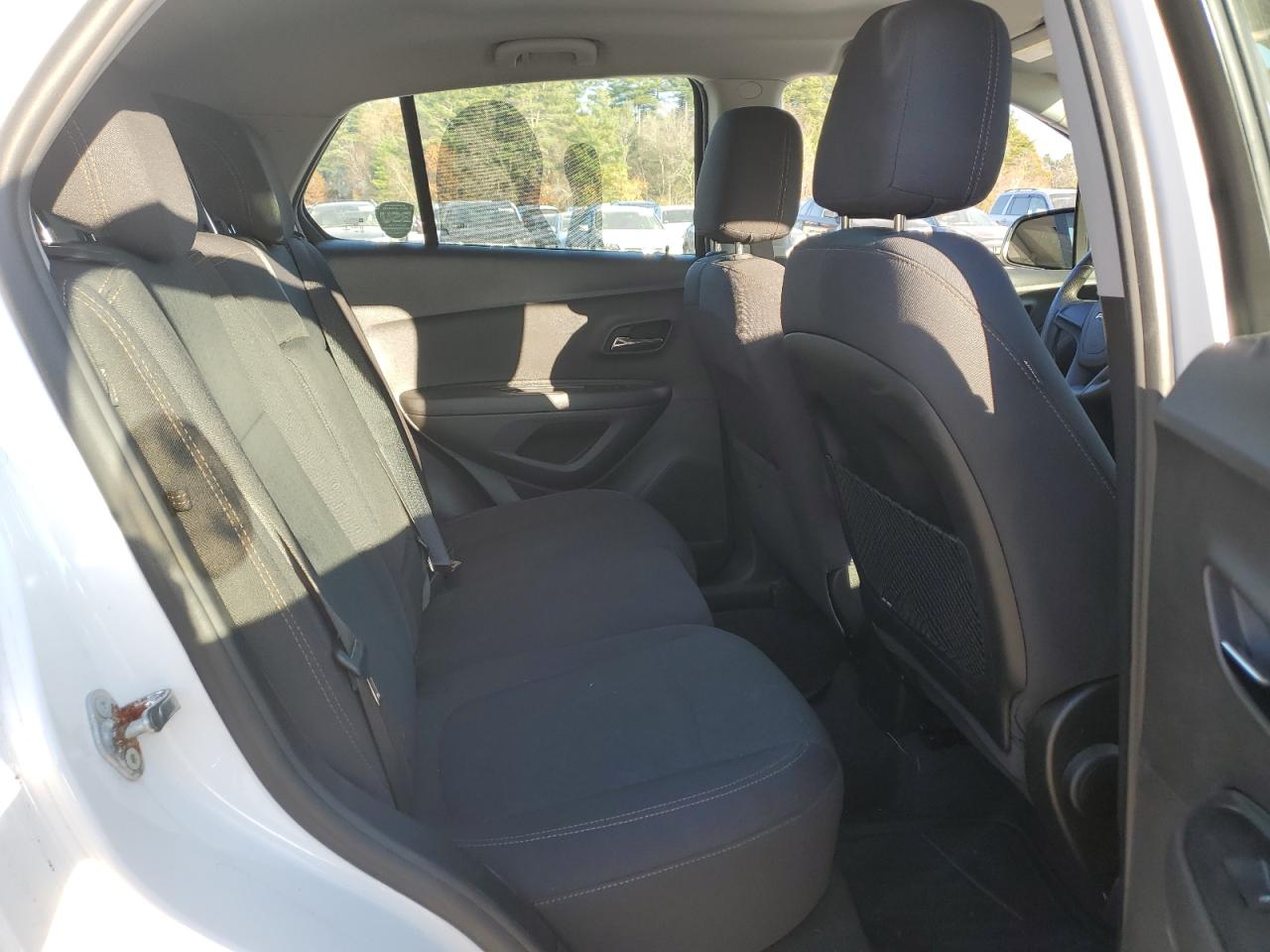 2019 Chevrolet Trax - Image 11