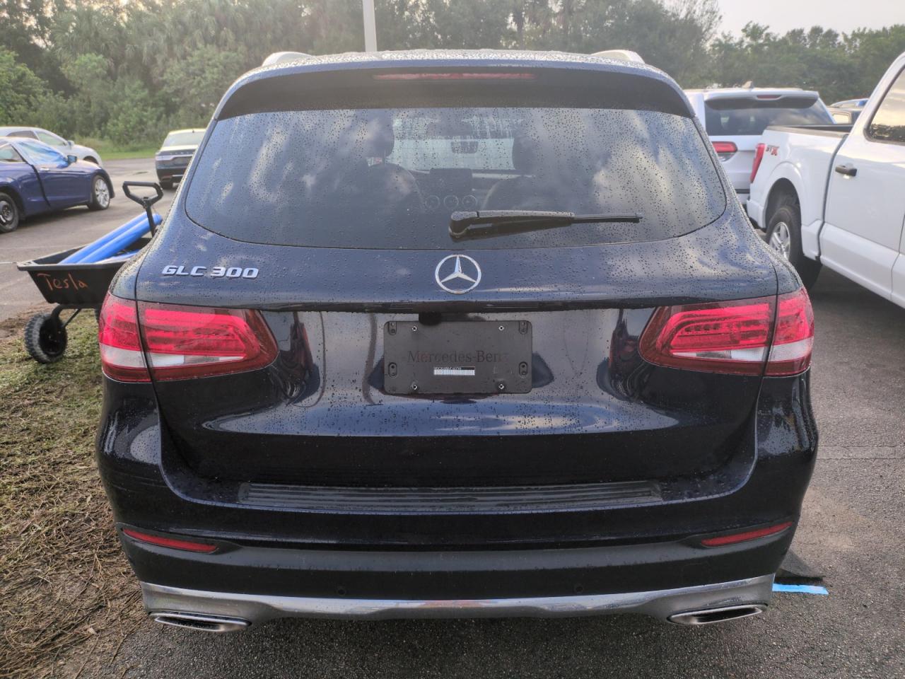 WDC0G4JB0HF183700 2017 Mercedes-Benz Glc 300