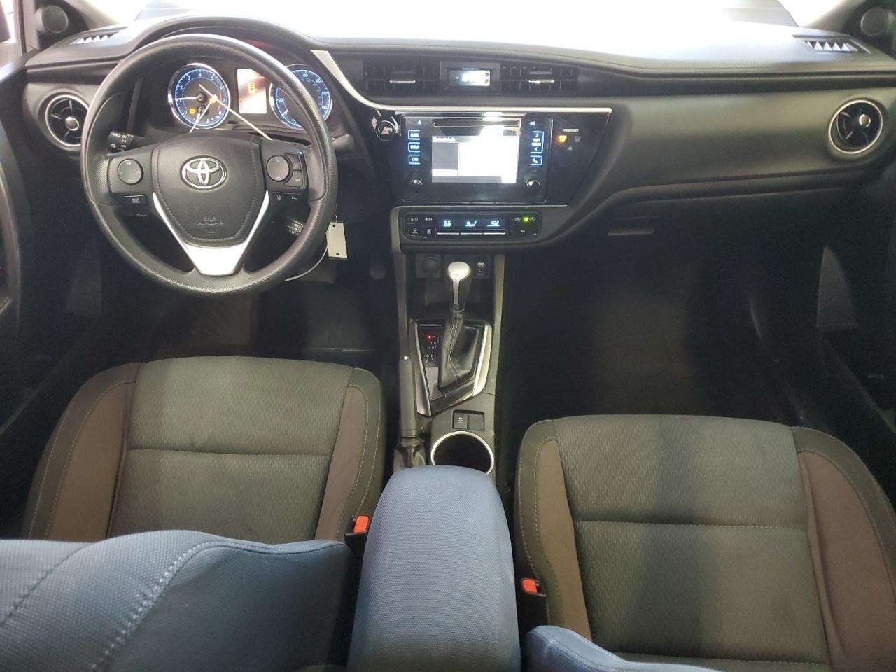 5YFBURHE8HP601126 2017 Toyota Corolla L