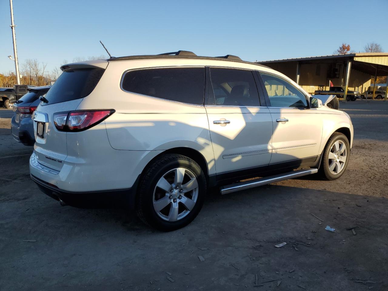 2015 Chevrolet Traverse - Image 3